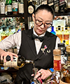 金﨑 愛子（ウイスキー説明／［バーブレス北浜］店主･竹鶴シニアアンバサダー）
